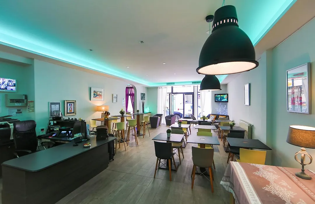 Hotel Cannes Croisette-1